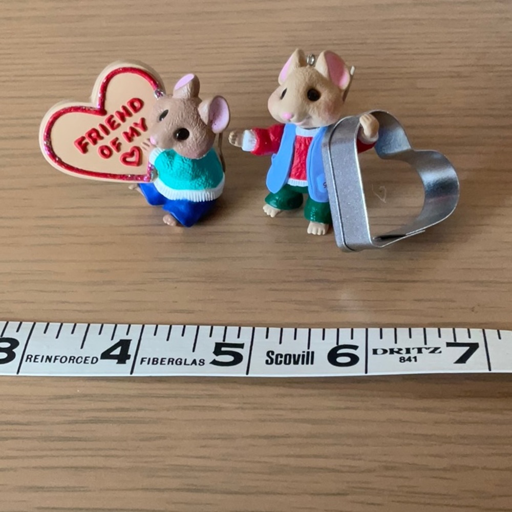 1998 Hallmark Keepsake Ornaments - Friend of my heart mice